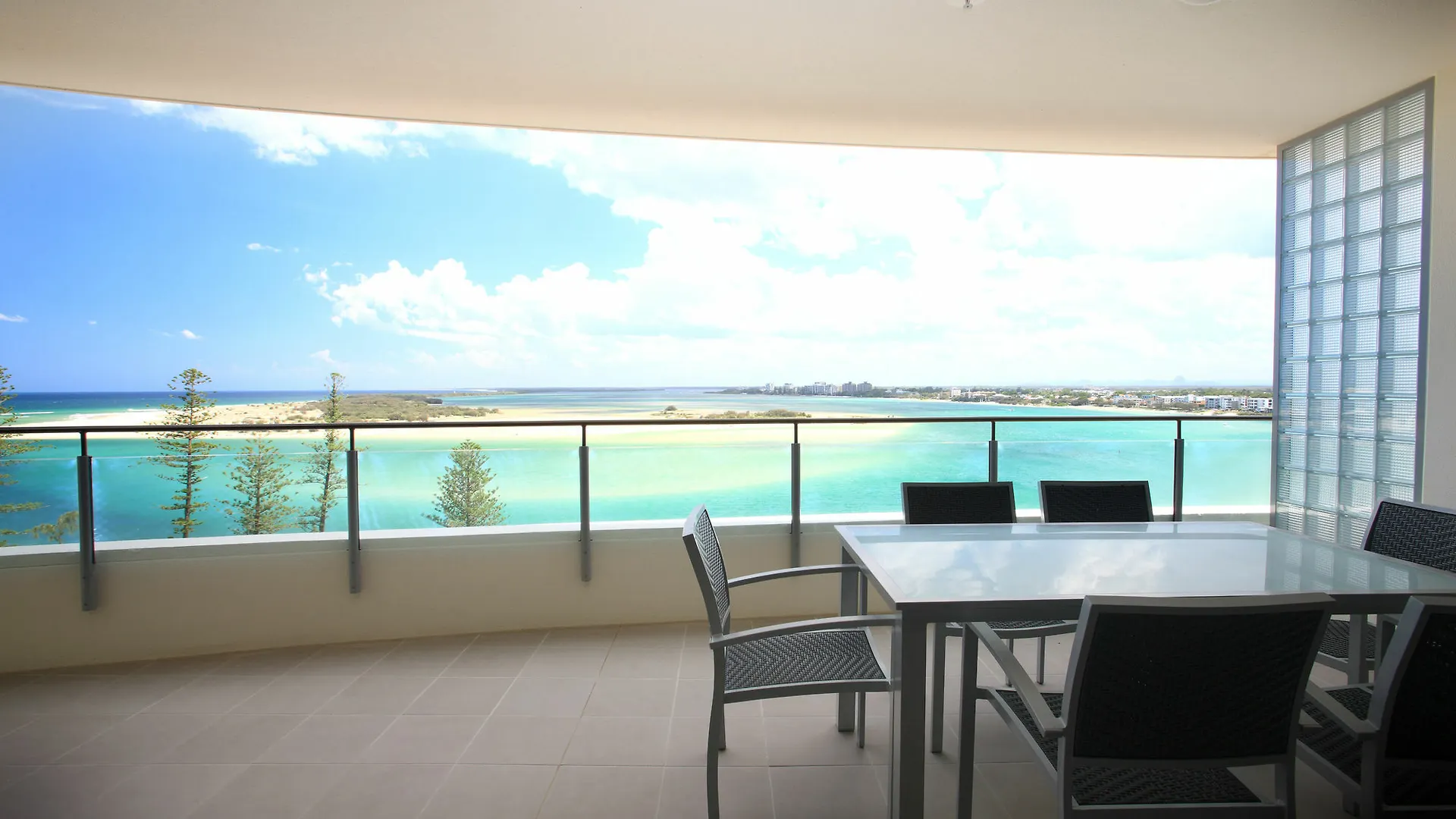 Monaco Caloundra Aparthotel