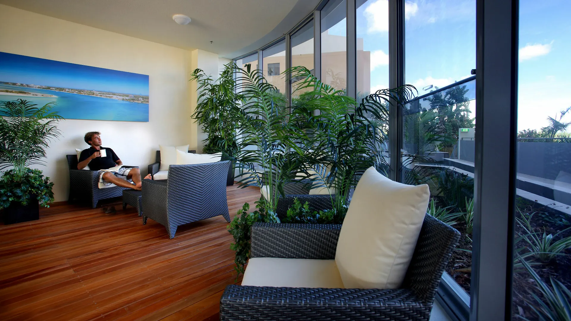 Monaco Caloundra Aparthotel 4*,