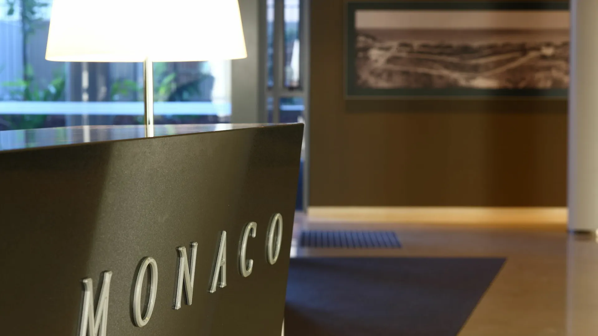 Monaco Caloundra Aparthotel 4*,